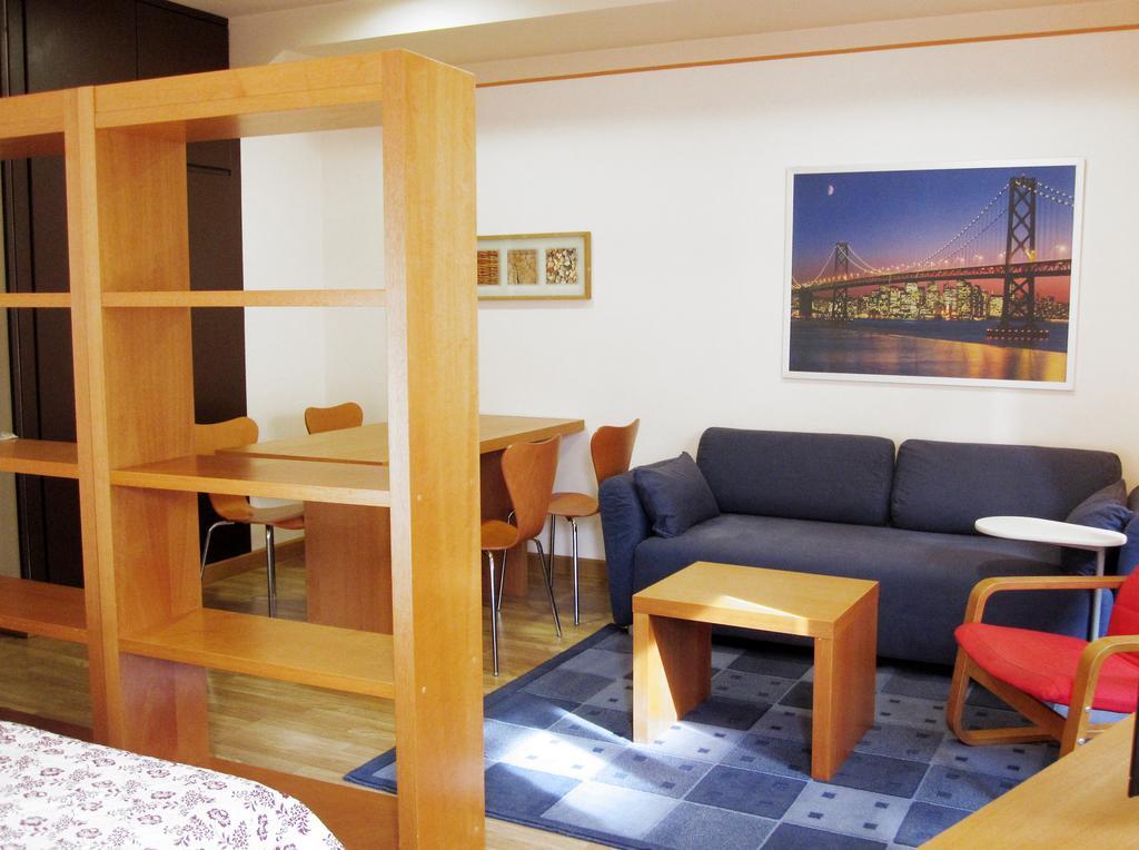 Apartamentos Legazpi Cangas De Narcea Luaran gambar