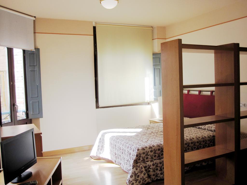 Apartamentos Legazpi Cangas De Narcea Luaran gambar