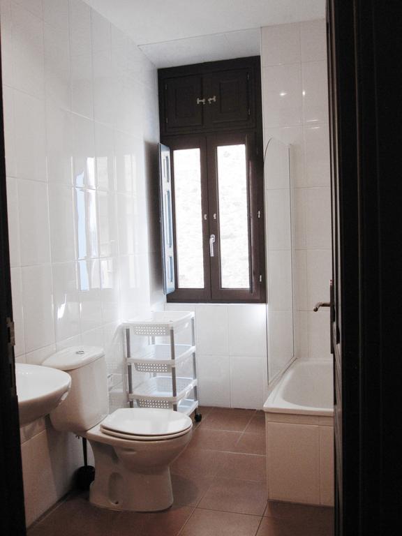 Apartamentos Legazpi Cangas De Narcea Luaran gambar